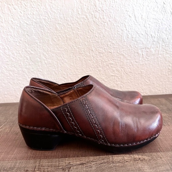 Dansko Shoes - Dansko Sienna Women's Shoes Brown Leather Nursing Clogs